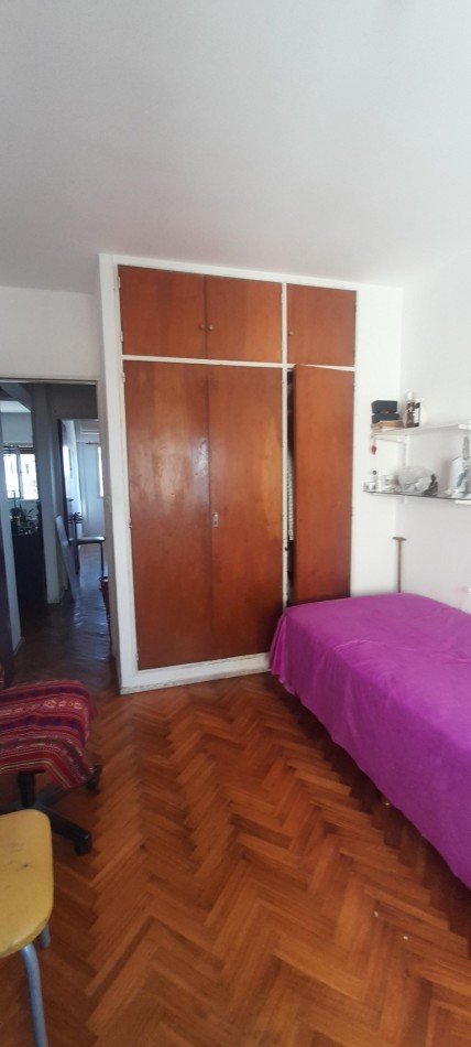 EXCELENTE DEPTO 3 AMBIENTES CON INMEJORABLE VISTA Y UBICACION.