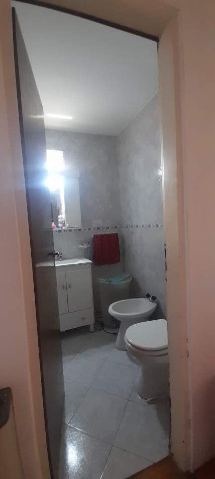 EXCELENTE DEPTO 3 AMBIENTES CON INMEJORABLE VISTA Y UBICACION.